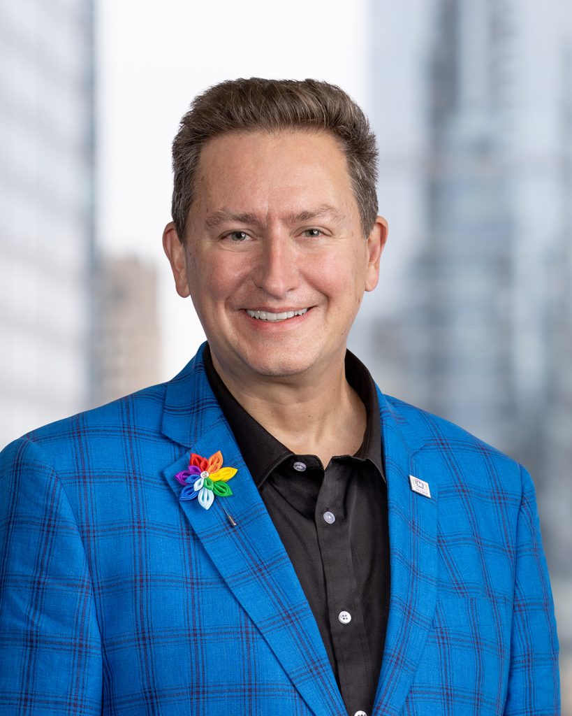 Sexton ’95 named an INvolve Outstanding LGBTQ+ Executive Role Model